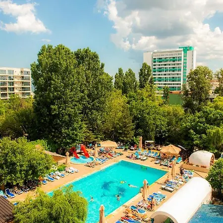 Majestic Half Board & Otel Mamaia