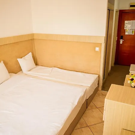 Otel Majestic Half Board &