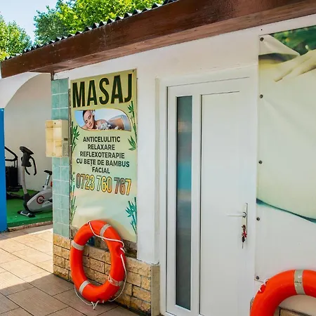 Majestic Half Board & 3* Mamaia