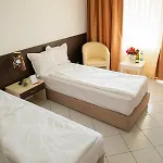 호텔 Majestic Half Board & 3*