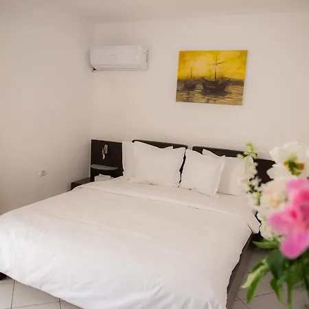 Majestic Half Board & 3*