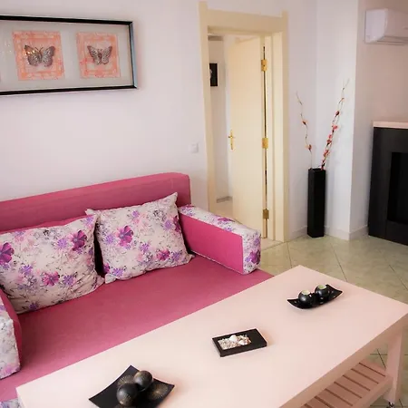 Majestic Half Board & Mamaia