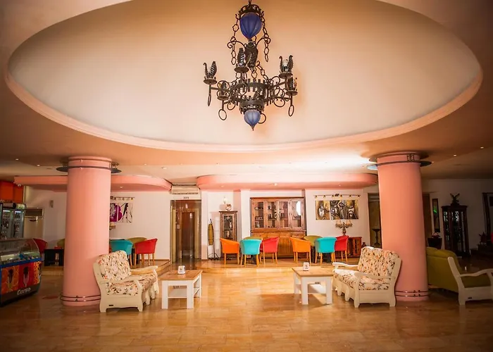 Majestic Half Board & Mamaia