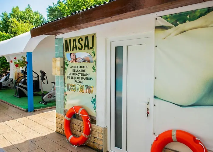 Majestic Half Board & 3* Mamaia