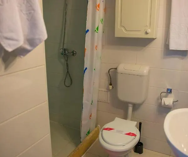 Hotel Majestic Half Board & Mamaja