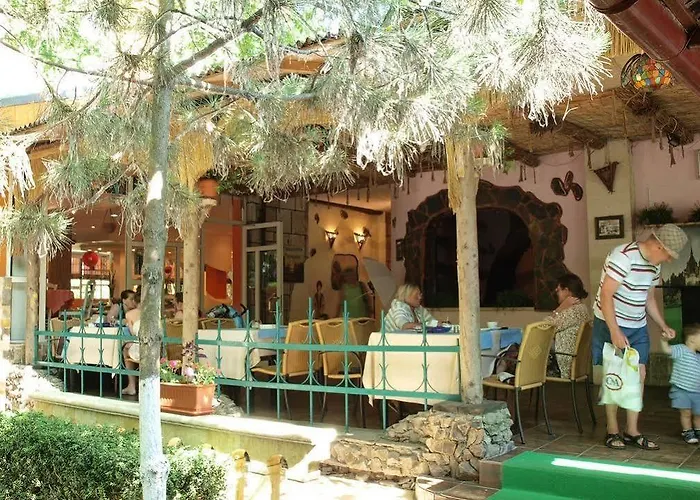 Hotel Majestic Half Board & 3*